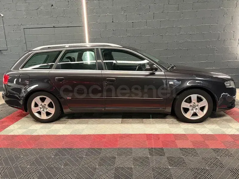 Usado Audi A4 170 HP (125 kW) 2007 Preto Carrinha