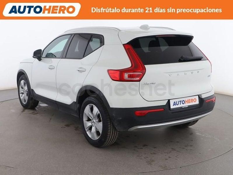 Usado Volvo XC40 Momentum 151 CV (111 kW) 2018 Blanco SUV