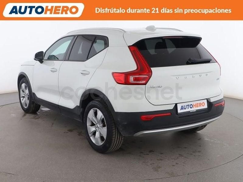 Usado Volvo XC40 Momentum 151 CV (111 kW) 2018 Blanco SUV