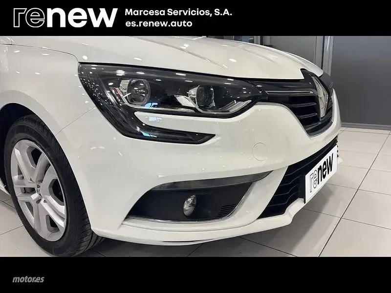 Usado Renault Mégane IV Business 115 CV (84 kW) 2020 Negro Berlina