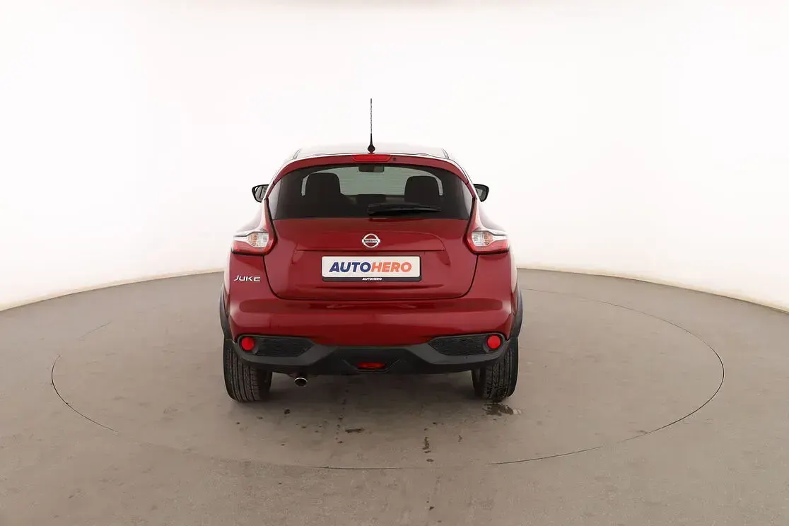 Usado Nissan Juke N-Connecta 110 CV (80 kW) 2017 Rojo SUV