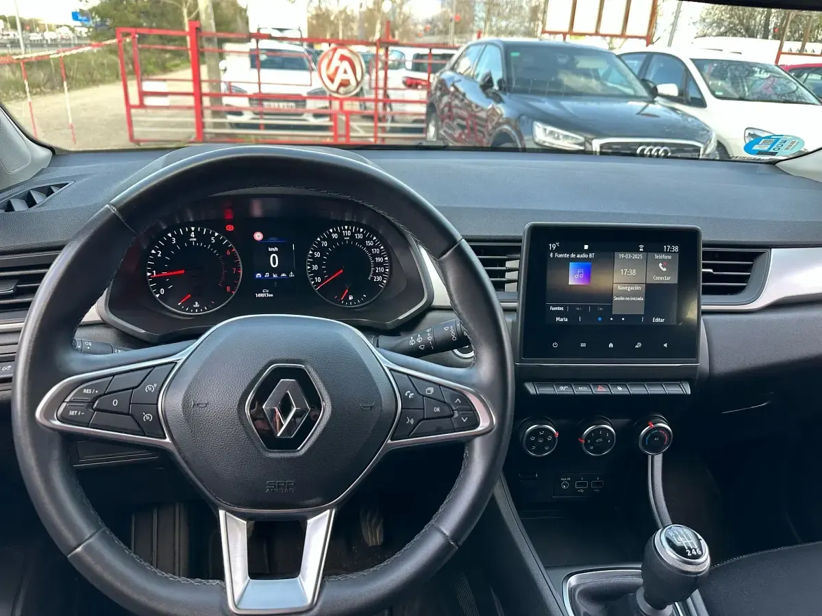 Usado Renault Captur Intens 100 CV (73 kW) 2021 Blanco SUV