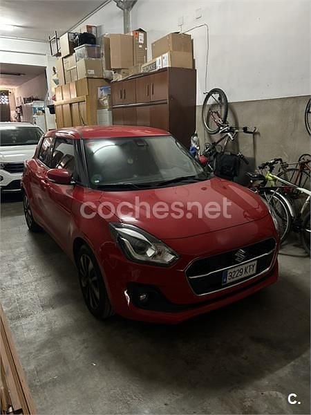 Usado Suzuki Swift GLX 111 CV (81 kW) 2019 Rojo Utilitario