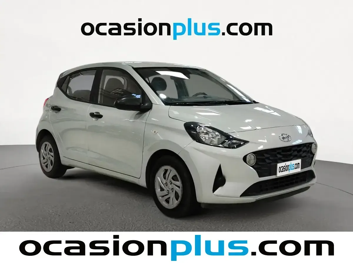 Usado Hyundai i10 67 CV (49 kW) 2022 Gris / plata Utilitario