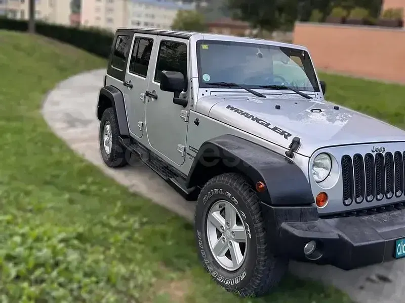 Usado Jeep Wrangler Unlimited Sport 177 CV (130 kW) 2007 Gris / plata SUV