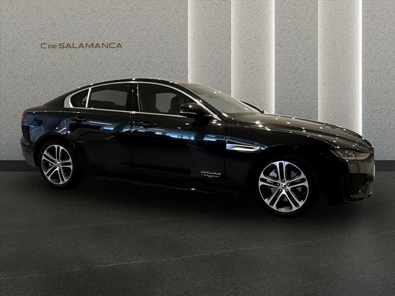 Negro Usado 2024 Jaguar XE R Berlina | 49.800 € - Imagen 1/4