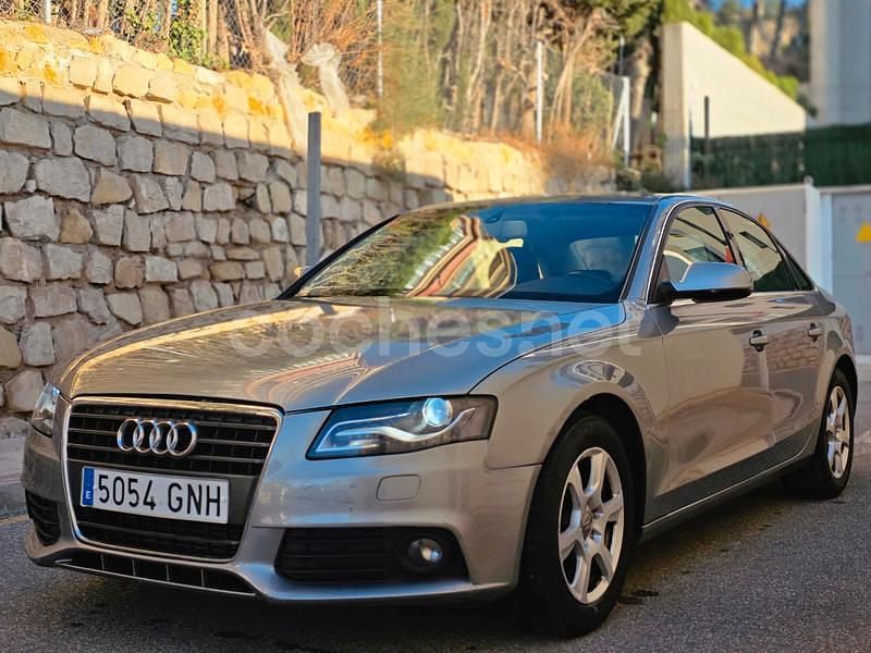 Gris / plata Usado 2010 Audi A4 Berlina | 4950 € (Super precio) - Imagen 1/4