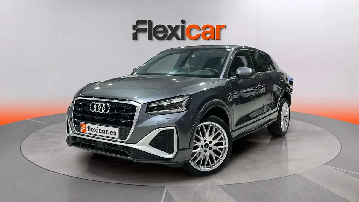 Usado Audi Q2 S-Line 150 CV (110 kW) 2024 Gris SUV