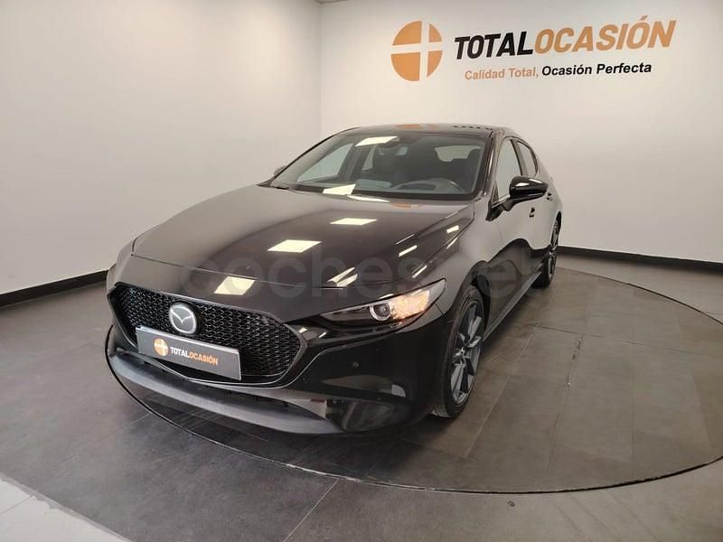 Usado Mazda 3 122 CV (89 kW) 2021 Negro Berlina