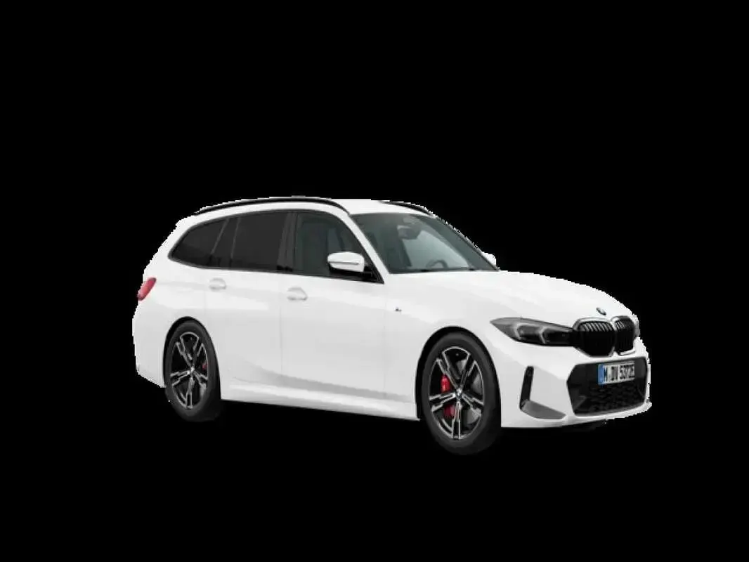 Usado BMW 330e Comfort Edition 292 CV (214 kW) 2025 Blanco Familiar