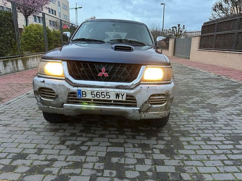 Usado Mitsubishi Montero Sport Plus 99 CV (72 kW) 2000 Azul SUV