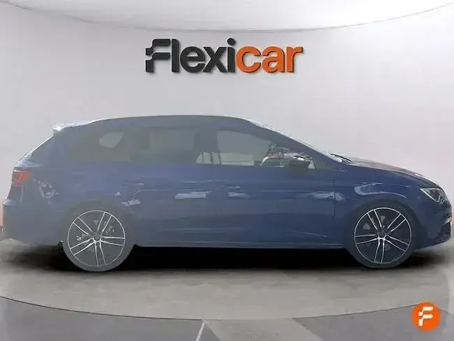 Usado Seat Leon 4Drive 300 CV (220 kW) 2019 Azul