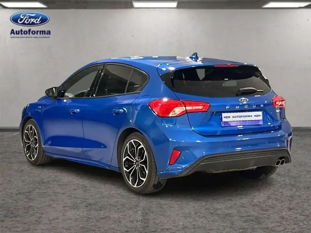 Usado Ford Focus ST-Line 125 CV (91 kW) 2022 Azul Utilitario