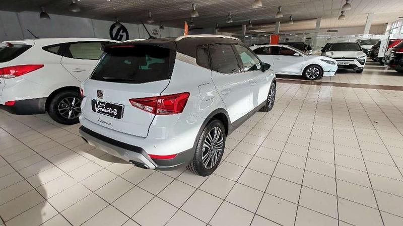 Usado Seat Arona 116 CV (85 kW) 2025 Blanco SUV