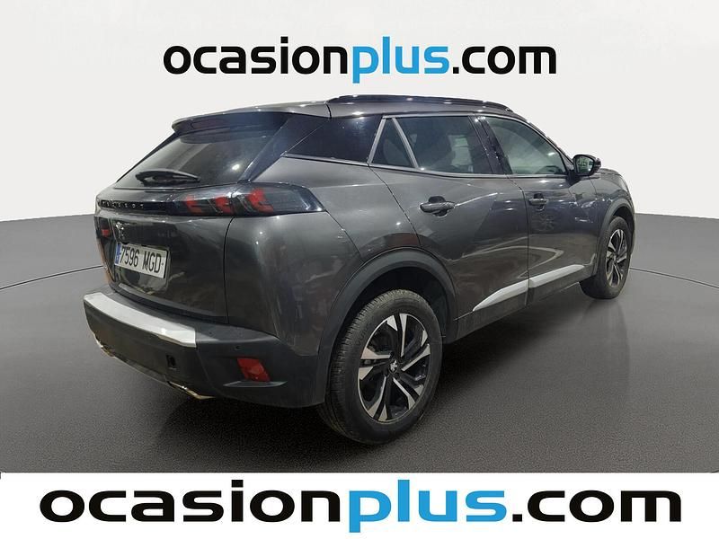 Usado Peugeot 2008 Allure 130 CV (95 kW) 2023 Gris SUV