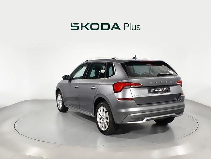 Gris Usado 2022 Skoda Kamiq Style SUV | 23.100 € (Caro) - Imagen 1/4