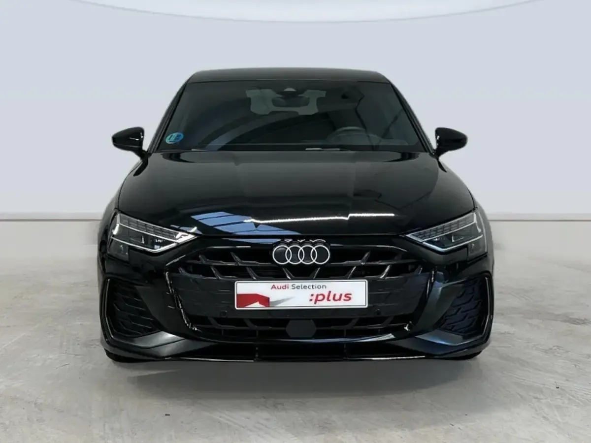 Usado Audi A3 S-Line 150 CV (110 kW) 2025 Negro