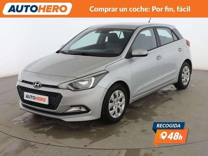 Plateado Usado 2015 Hyundai i20 Utilitario | 8899 € (Precio justo) - Imagen 1/3