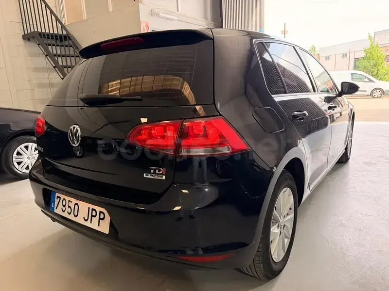 Usado VW Golf VII Advance 110 HP (80 kW) 2016 Preto Sedan