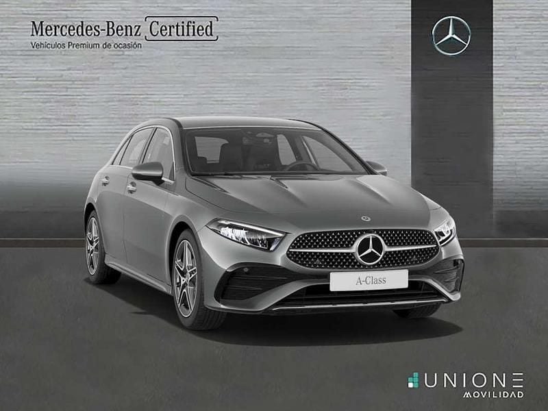 Usado 2025 Mercedes A180 Berlina | 29.800 € (Buen precio) - Imagen 1/3