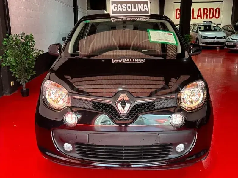 Usado Renault Twingo Intens 70 CV (51 kW) 2018 Negro Utilitario