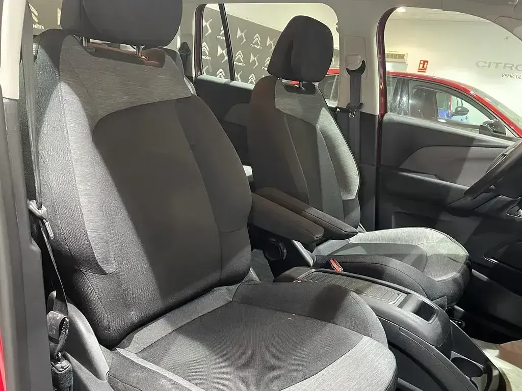Usado Citroën C4 Feel 130 CV (95 kW) 2020 Rojo