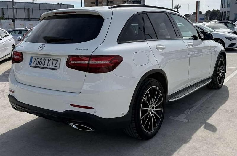 Usado Mercedes GLC220 194 CV (142 kW) 2019 Blanco SUV