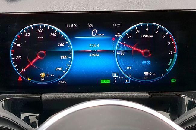 Usado Mercedes GLA250 218 CV (160 kW) 2022 Gris SUV