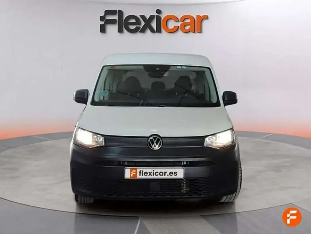 Usado VW Caddy 102 CV (75 kW) 2023 Blanco Monovolumen