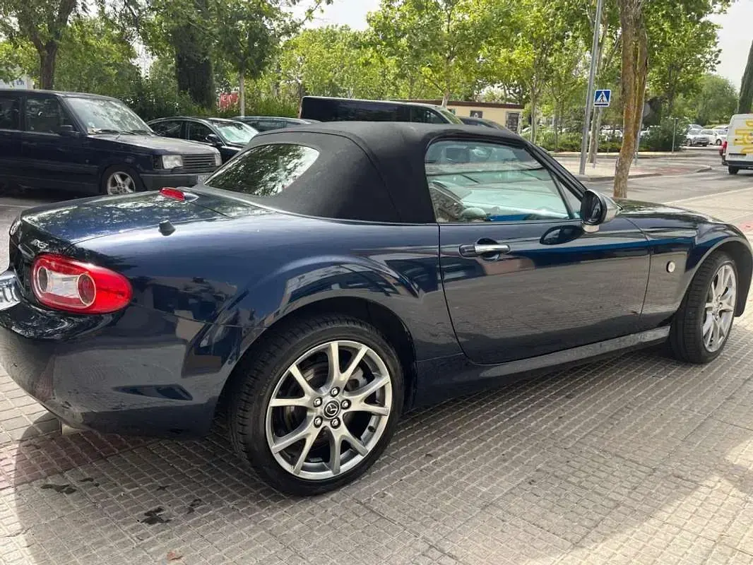 Usado Mazda 2 125 CV (91 kW) 2014 Azul Utilitario