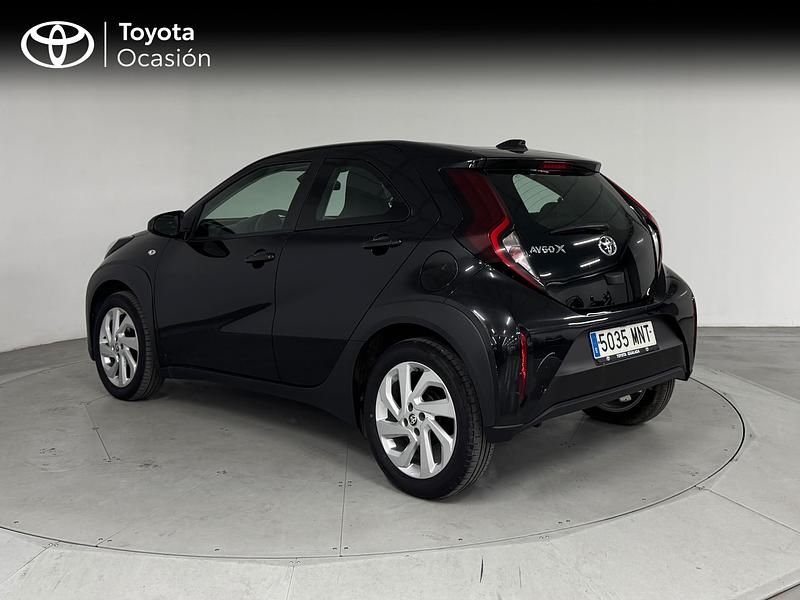 Usado Toyota Aygo X Play 72 CV (52 kW) 2024 Negro SUV