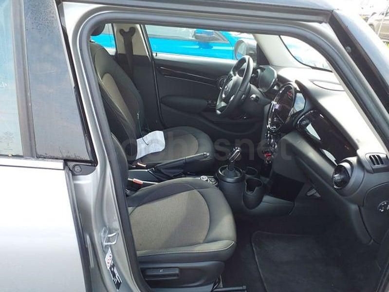 Usado Mini Cooper 136 CV (100 kW) 2024 Gris / plata Utilitario