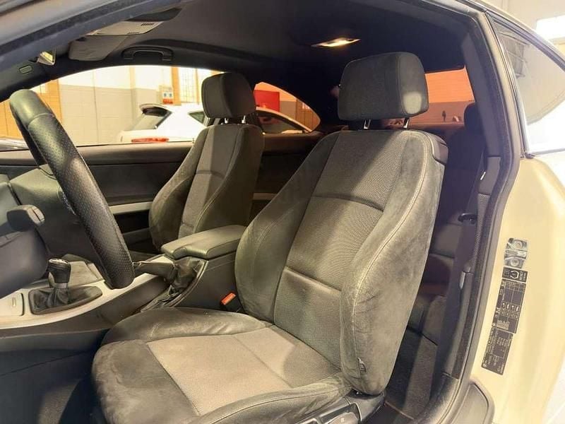 Usado BMW 320 Comfort Edition 177 CV (130 kW) 2008 Blanco Coupe