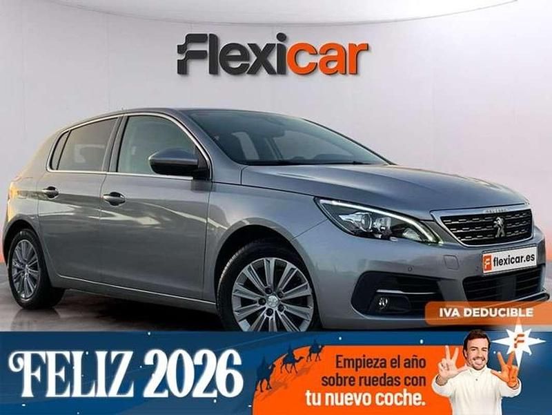 Usado Peugeot 308 Allure 131 CV (96 kW) 2021 Gris Utilitario