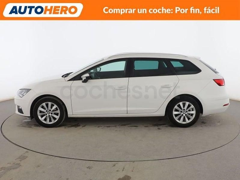 Usado Seat Leon Style 115 CV (84 kW) 2019 Blanco Familiar