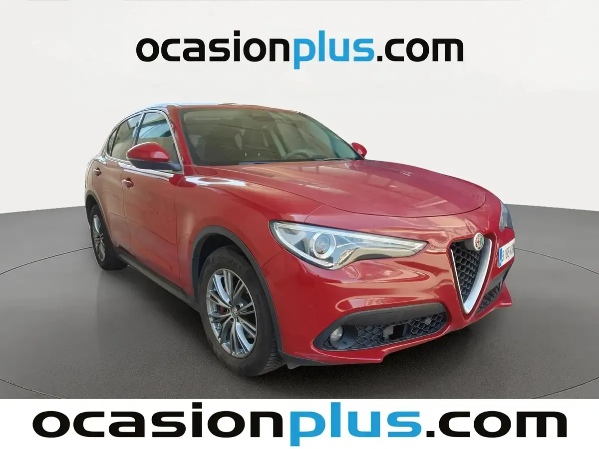 Usado Alfa Romeo Stelvio Super 180 CV (132 kW) 2018 Rojo SUV