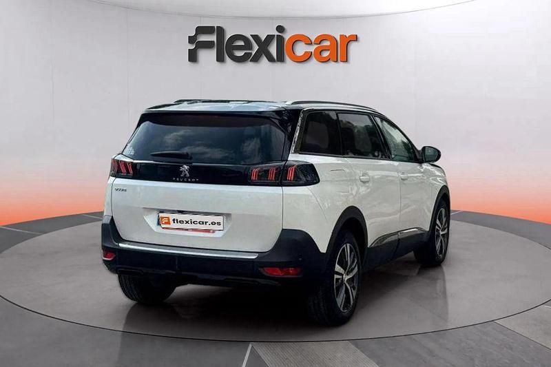 Usado Peugeot 5008 Allure 131 CV (96 kW) 2020 Blanco Monovolumen