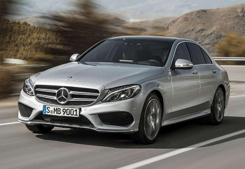 Usado Mercedes C220 170 CV (125 kW) 2018 Negro Berlina