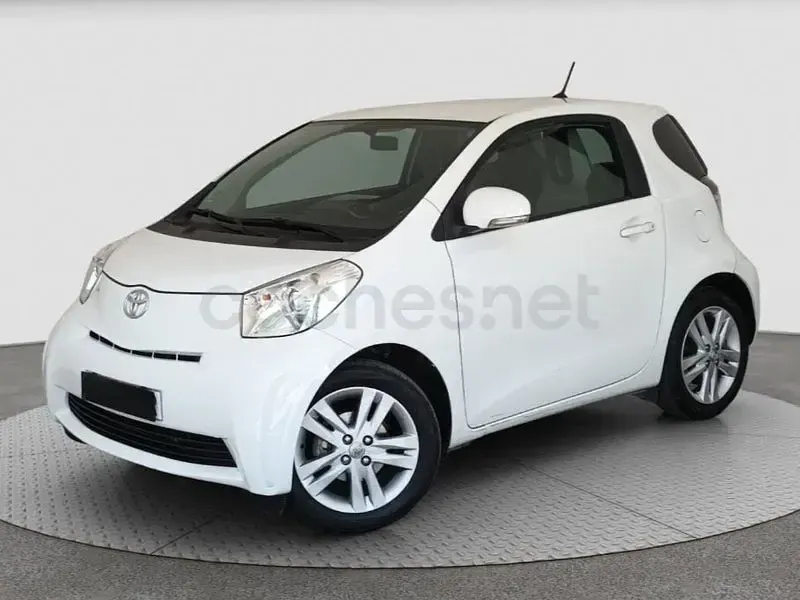 Usado Toyota iQ Multidrive S 98 CV (72 kW) 2012 Blanco Utilitario