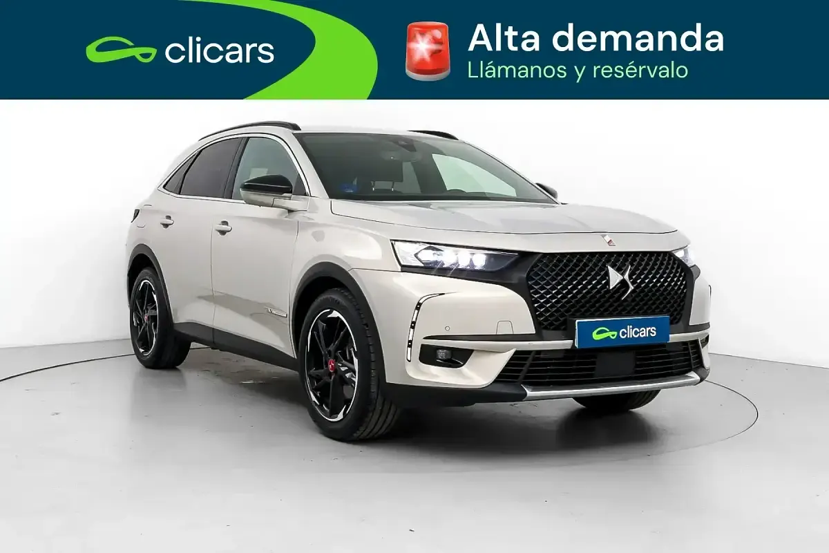 Usado DS Automobiles DS7 Crossback Performance Line Plus 225 CV (165 kW) 2021 Gris / plata SUV