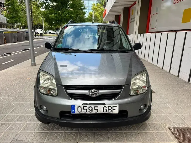 Usado Suzuki Ignis 99 CV (72 kW) 2008 Gris / plata Utilitario