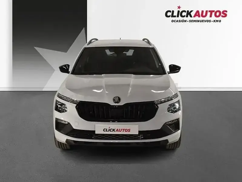 Usado Skoda Kamiq Sport 115 CV (84 kW) 2025 Blanco SUV