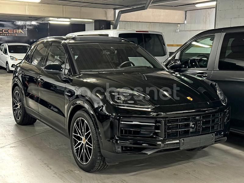 Usado Porsche Cayenne 470 CV (345 kW) 2024 Negro SUV