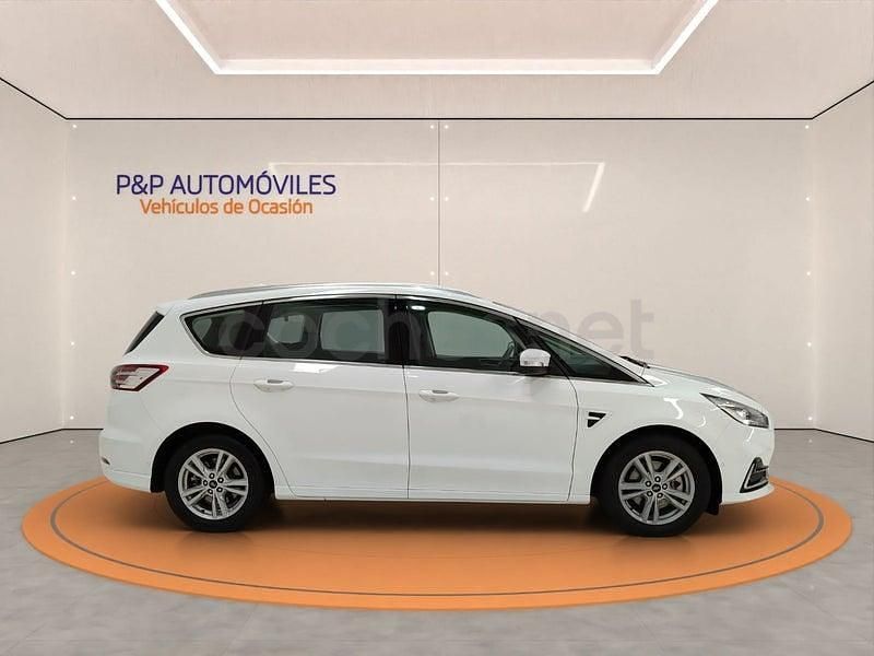 Usado Ford S-MAX Titanium 150 CV (110 kW) 2022 Blanco Monovolumen