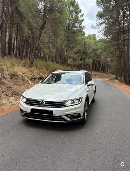 Usado VW Passat Alltrack 220 CV (161 kW) 2016 Blanco Familiar