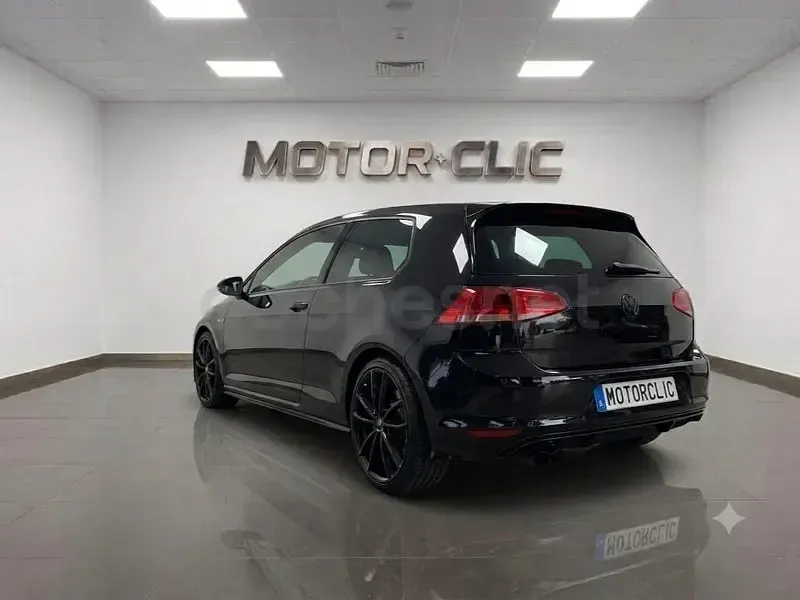 Usado VW Golf VII Sportline 150 CV (110 kW) 2016 Negro Berlina
