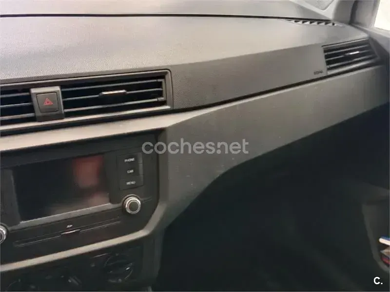 Usado Seat Ibiza Reference 95 CV (69 kW) 2018 Blanco Utilitario