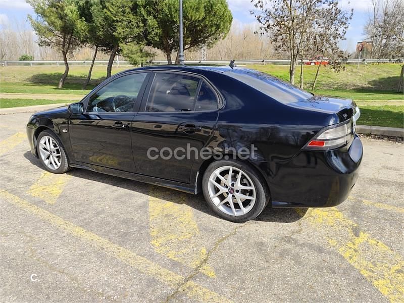Usado Saab 9-3 Vector 150 CV (110 kW) 2010 Negro Berlina