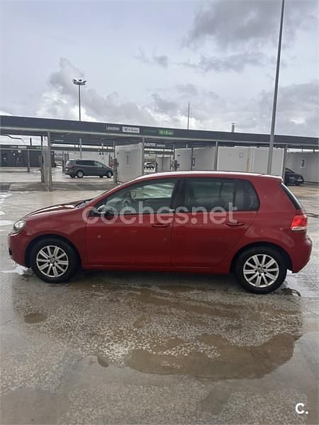 Usado VW Golf VI Advance 105 CV (77 kW) 2011 Rojo Utilitario