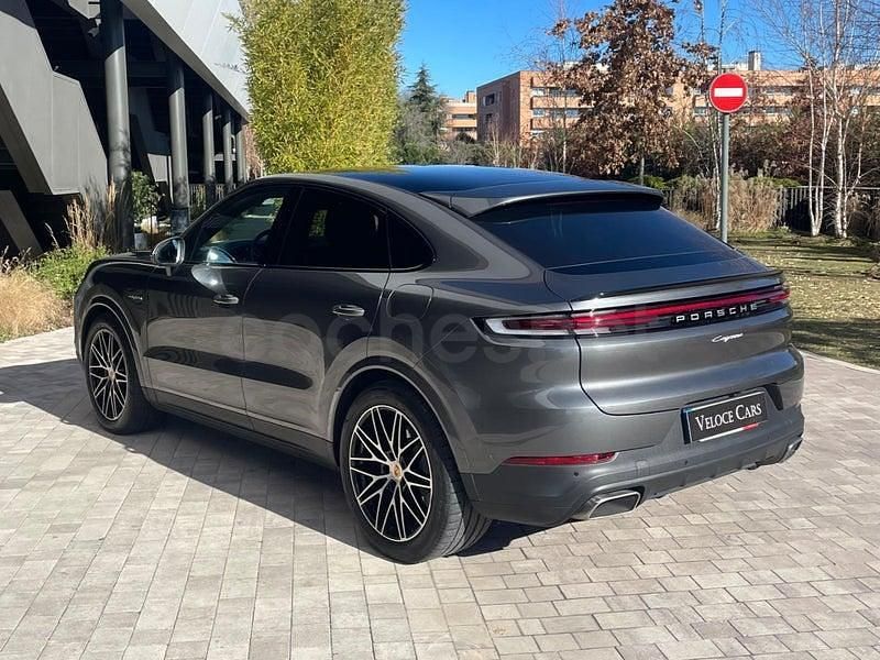 Usado Porsche Cayenne 470 CV (345 kW) 2023 Gris / plata SUV